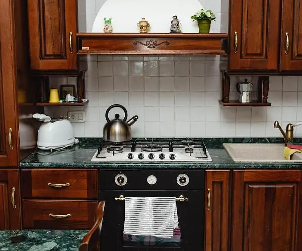 Delfini Trevi House 4* Roma