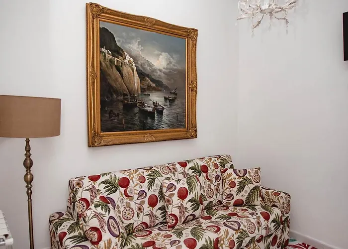 Delfini Trevi House Konukevi